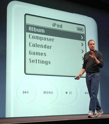 Steve Jobs pedstavuje veejnosti prvn iPod