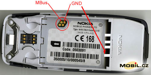 Netmonitor na Nokia 3310 - zapojen konektor