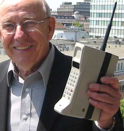 Rudy Krolopp a prvn mobil Motorola DynaTAC 8000X