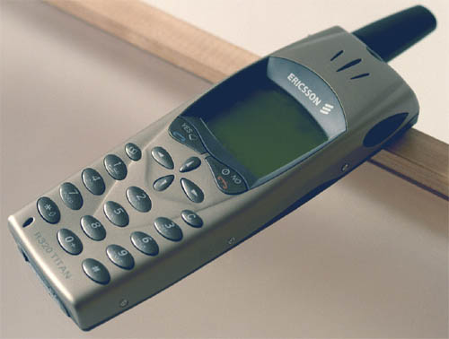 Ericsson R320 Titan