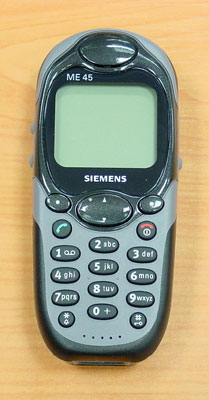 Siemens ME45 (pohled zepredu)