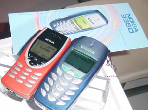 Nokia 3250 a Nokia 8210