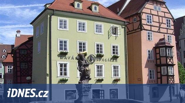 Şehir tarihi Cheb Vakıf Fonu'nu iptal ediyor