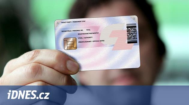 Občanské průkazy lidem nově vyřídí jen ve 13 městech Olomouckého kraje -  iDNES.cz