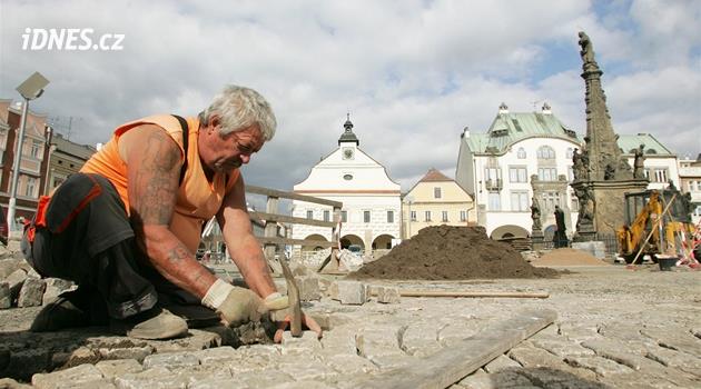 Obce přestaly škudlit a investovaly do výstavby. Má to však i háčky