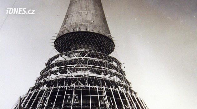 „Prodloužení hory, po kterém se smýkají větry.“ Před 60 lety začala stavba Ještědu