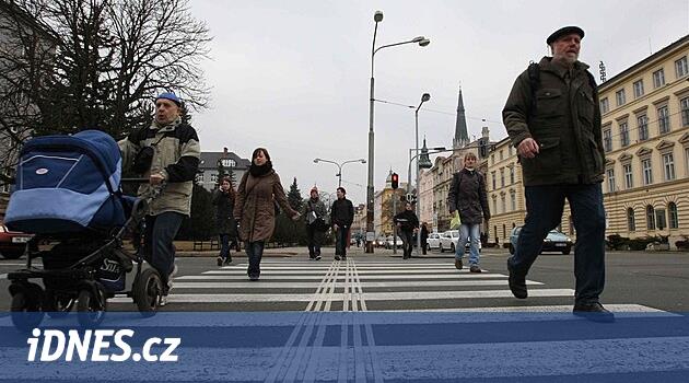 Olomouc, örneğin park etme yoluyla insanları daimi ikamet kaydı yaptırmaya zorlamak istiyor