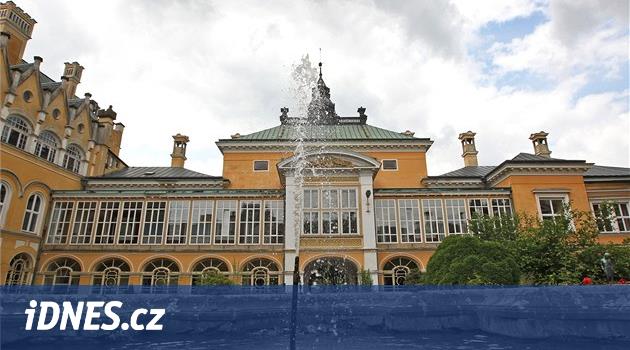 Die reparierte Burg in Světlá hat den Besitzer gewechselt.  Es wurde von einem Hotelier und einem Winzer gekauft