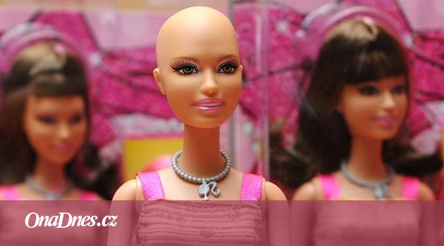 Nový hit ve světě: holohlavá Barbie, nyní pomáhá i českým dětem - iDNES.cz