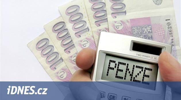Péčí o blízké si lidé mohou vylepšit budoucí penzi. Co si ohlídat - iDNES.cz