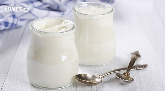 Skyr vs. řecký jogurt: Který má méně kalorií a lépe se hodí při hubnutí