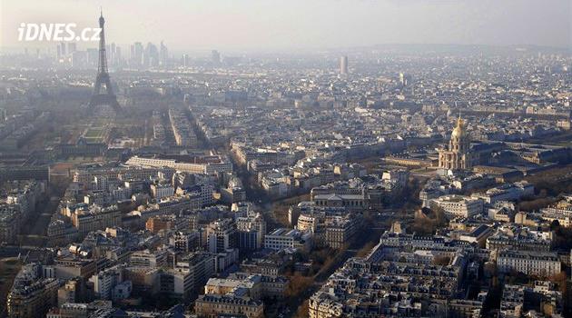 Paříž opouštějí obyvatelé. Nutí je k tomu vysoké ceny nemovitostí