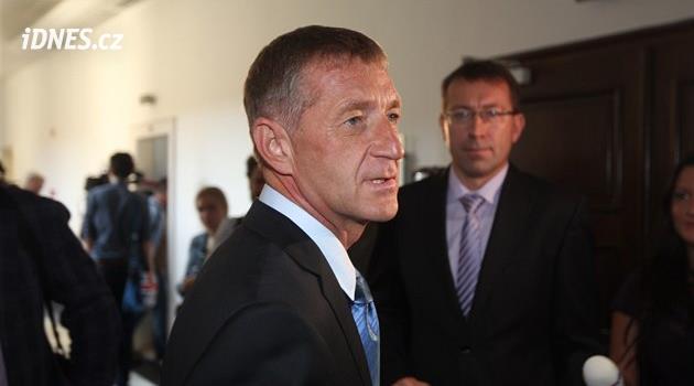 Janoušek nevymohl po státu 155 milionů ve sporu o náhradu ušlého zisku v kauze Chambon. Soud stížnost zamítl