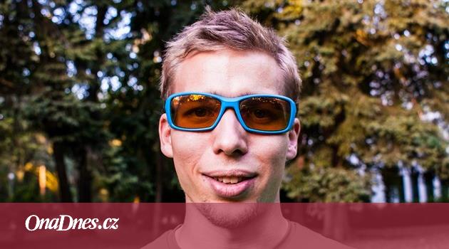 Polarizační, nebo fotochromatické? Poradíme s výběrem slunečních brýlí -  iDNES.cz