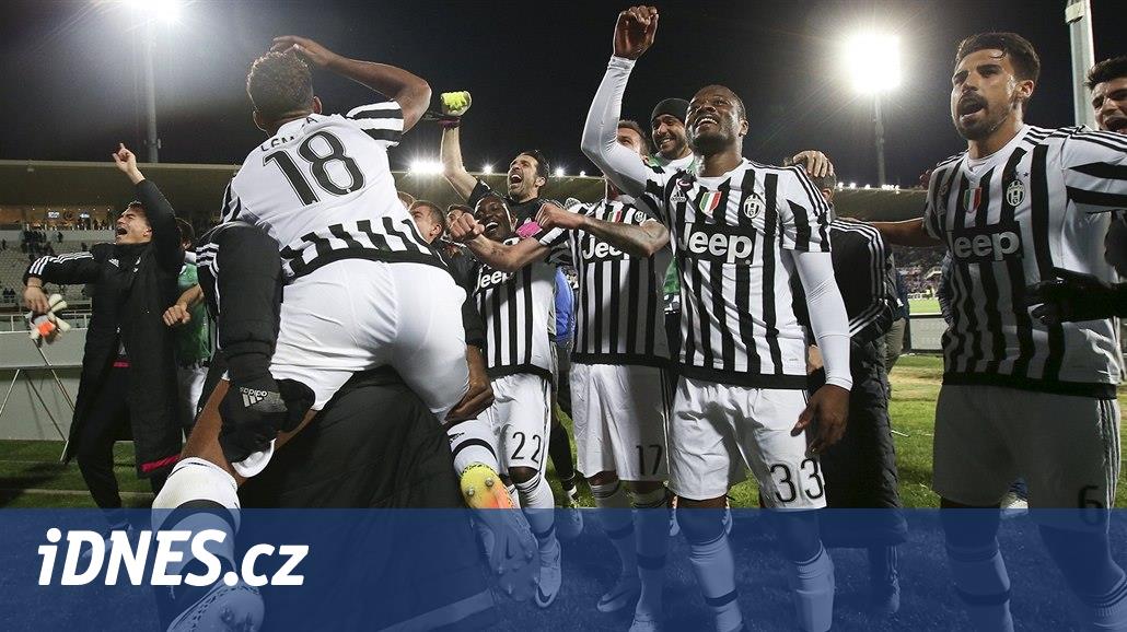 Juventus slaví pátý italský titul v řadě, pomohla mu porážka Neapole - iDNES.cz