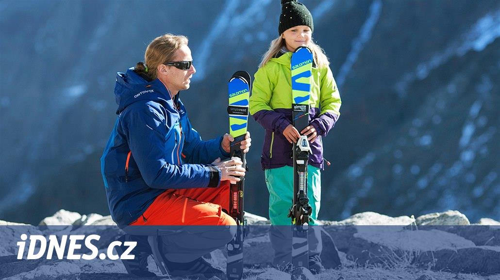 Hůlky stranou a lyže na prsa. Jak vybrat vybavení, když učíte děti lyžovat  - iDNES.cz