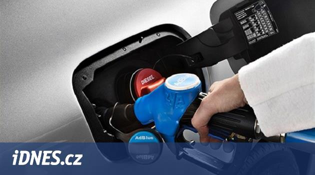 Doplnění AdBlue je hračka. Pokud kapalina dojde, auto nepojede - iDNES.cz