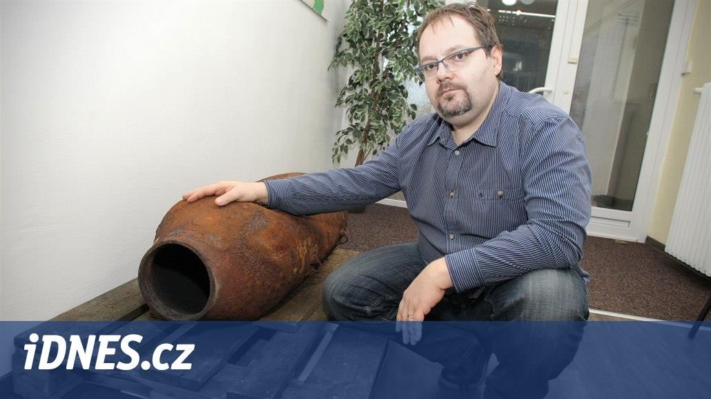 Válečná letecká puma bude součástí pomníku obětem náletů v Plzni - iDNES.cz