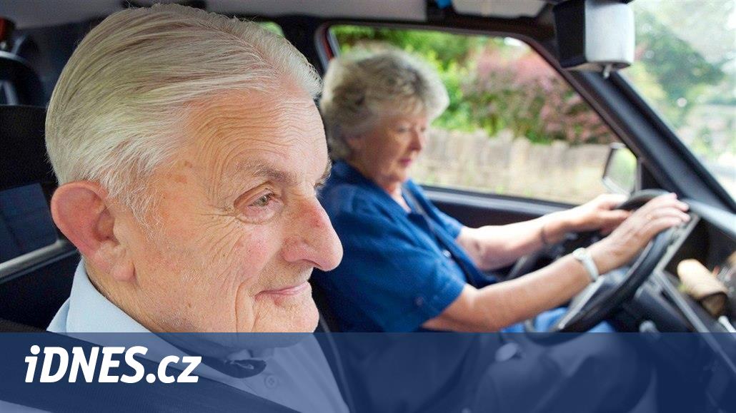 Expert: Řidič by měl vyzvat k použití pásu, pokutu vždy platí nepřipoutaný  - iDNES.cz
