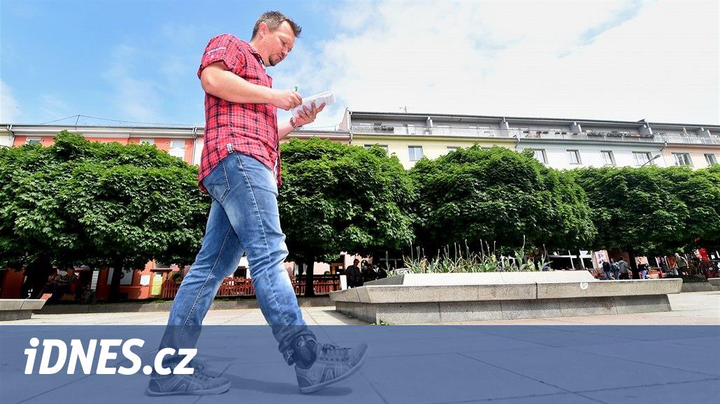 Reportér se pokoušel obelstít elektronický náramek pro domácí vězně -  iDNES.cz