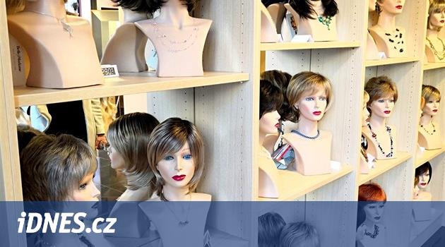 Altın saçları, hatta çöplerden bile. Peruk pazarında milyarlar dönüyor