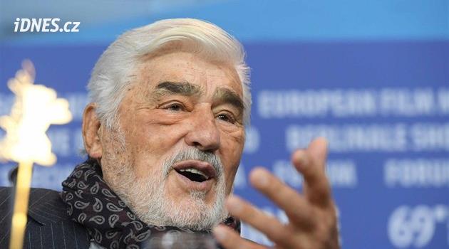 Zemřel herec Mario Adorf, představitel padoucha Santera z Vinnetoua
