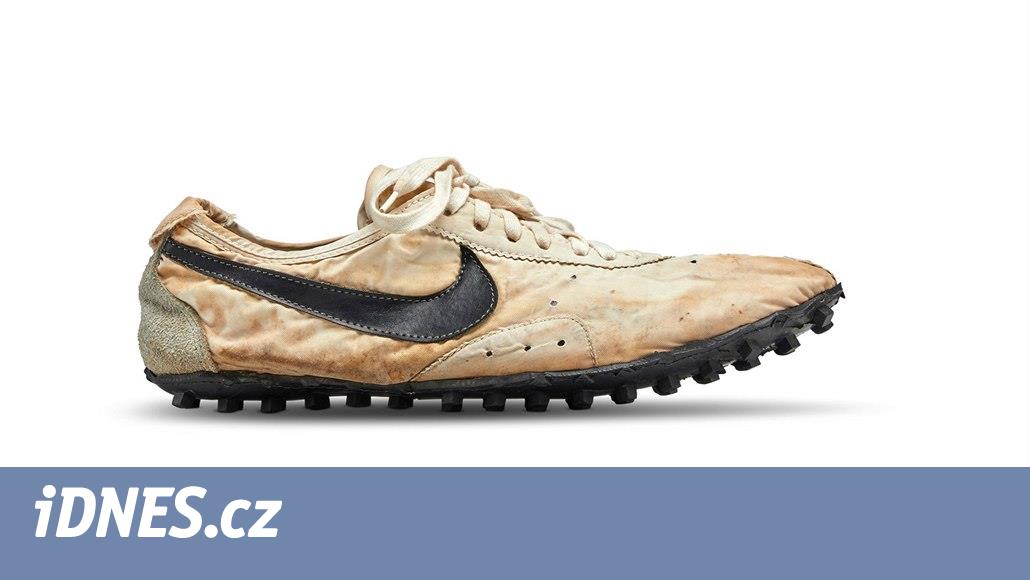 Boty Nike z roku 1972 se v aukci prodaly za rekordních 10 milionů korun -  iDNES.cz