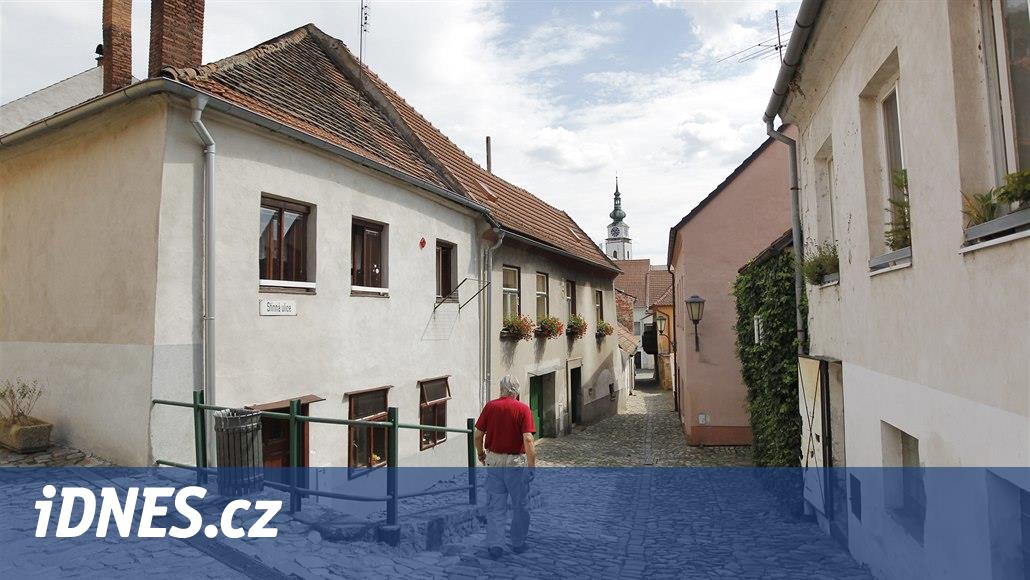 Sosyalizm altındaki Yahudi mahallesi yıkımdan yakından kaçtı