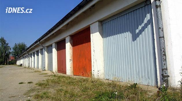 Garáže zdražují téměř ve všech městech, říká analýza. V Brně stojí téměř milion