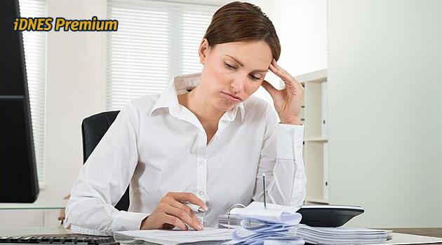 Zdlouhavé, složité a bez podpory. Jednotné měsíční hlášení bolí účetní, chtějí odklad