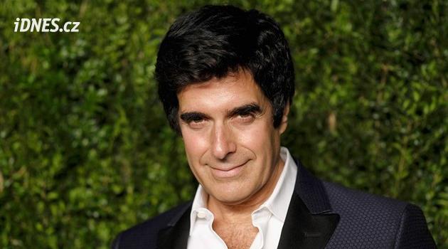 David Copperfield uměl zmizet před zraky milionů. Ještě lépe schovává svůj soukromý život
