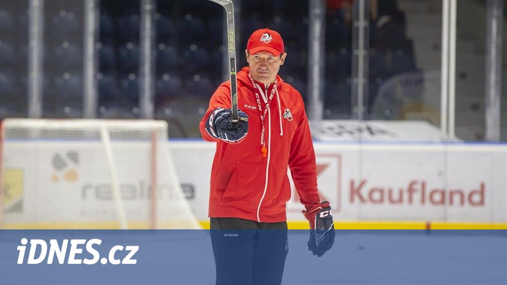 Hokey oyuncusu Perova’nın yeni bir antrenörü var.  Özgürlük std Mikeska