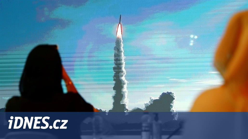 Spojené arabské emiráty míří k Marsu. Z Japonska vyslaly svou družici - iDNES.cz