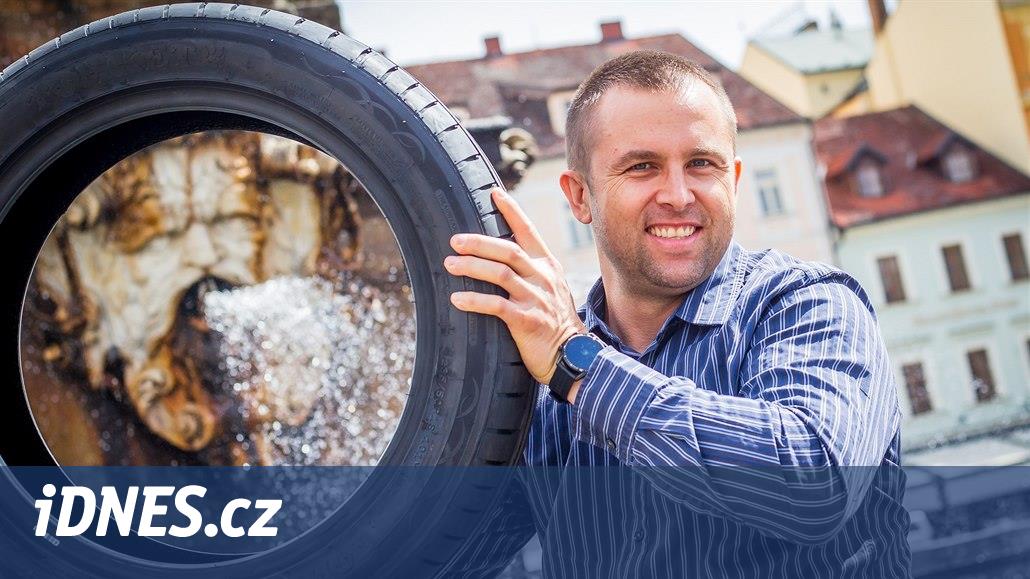 Tajemství výroby pneumatik Tomket: Každý kus podstupuje náročné testy -  iDNES.cz
