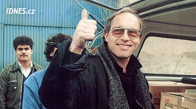 Zemřel herec Miloslav Kopečný, vekslák Slepejš z filmu Bony a klid. Bylo mu 82 let
