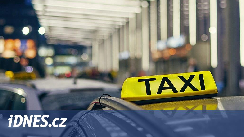 Letiště prodloužilo smlouvu stávajícím taxi, tendr vypíše příští rok -  iDNES.cz
