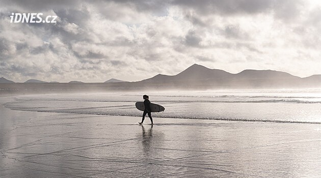 Sopky na Lanzarote pohřbily vesnice, láva tu dnes tvoří unikátní krajinu