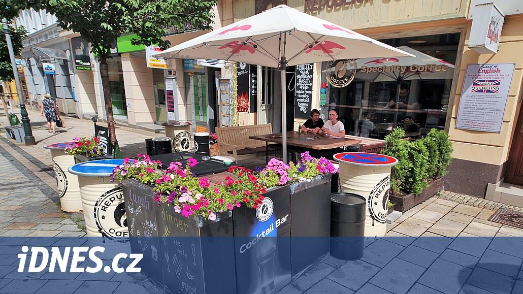Spa'larda restoranların ön bahçelerine izin verilir, ancak yalnızca belirli kurallara tabidir