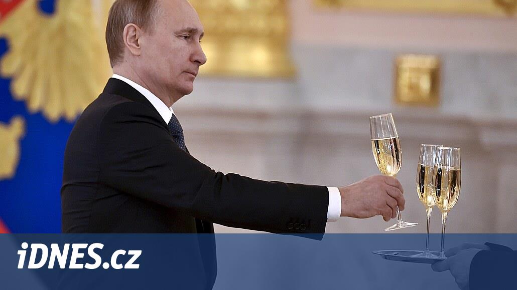 Bitva o bublinky. Šampaňské už bude jen ruské, Putin naštval francouzské  vinaře - iDNES.cz