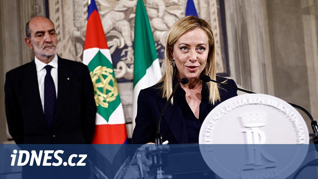 Il presidente italiano ha già affidato alla Meloni la formazione del governo, ha già una lista di ministri