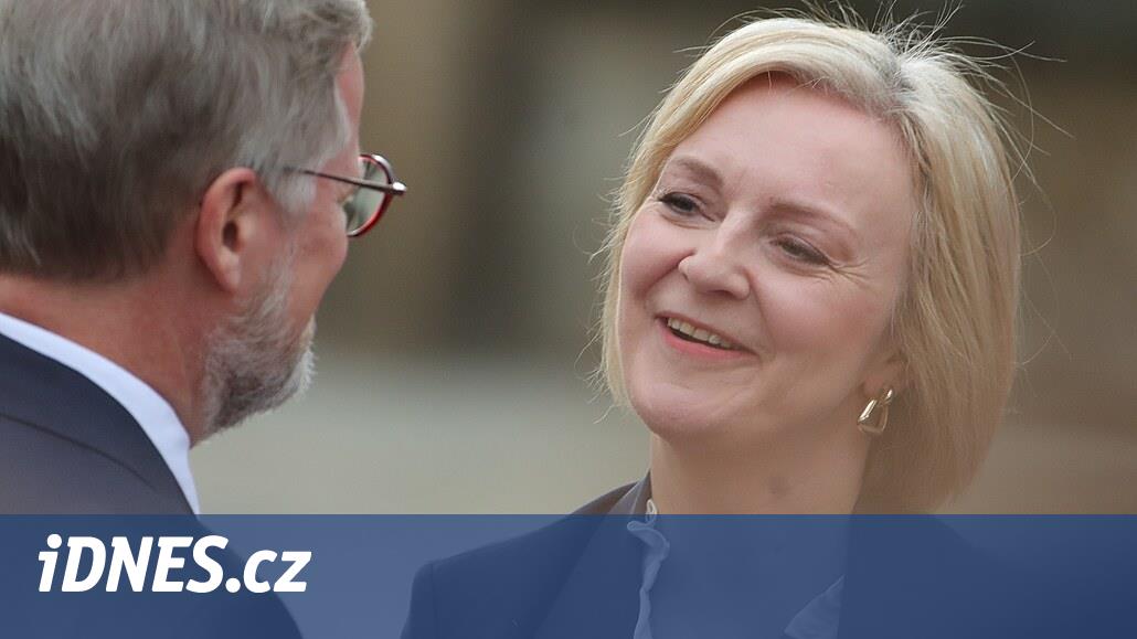 Fiala vítá na Hradě evropské státníky. Začíná summit o energiích a Ukrajině - iDNES.cz