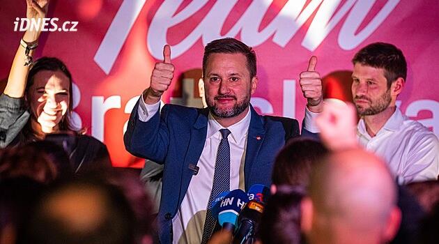 Vallo zůstane primátorem Bratislavy. Výrazně porazil ministra z Ficovy vlády Jozefa Ráže