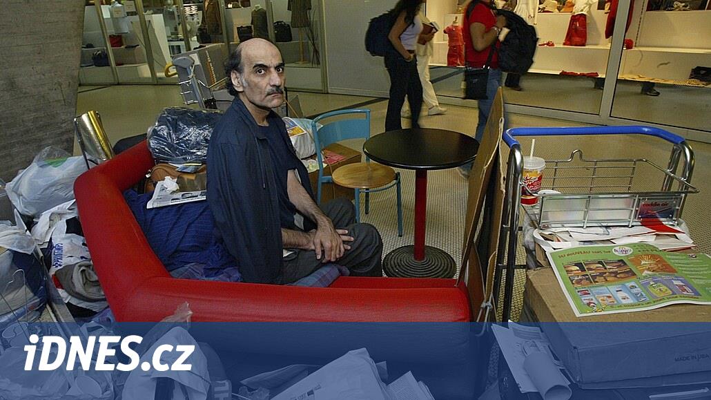 L’Iranien qui a inspiré le film The Terminal est décédé.  Il a vécu dans un aéroport parisien pendant 18 ans