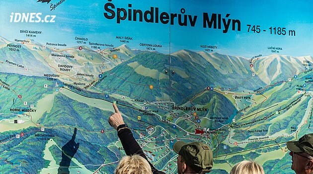 I jedenáct lidí do jednoho bytu. Špindlerovu Mlýnu před volbami přibývá obyvatelstvo