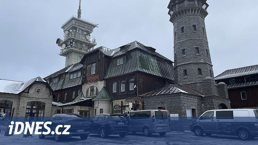 Hotel Na Klínovec kötüleşmeye devam edecek, meclis üyeleri bir sübvansiyon talebini indirdi
