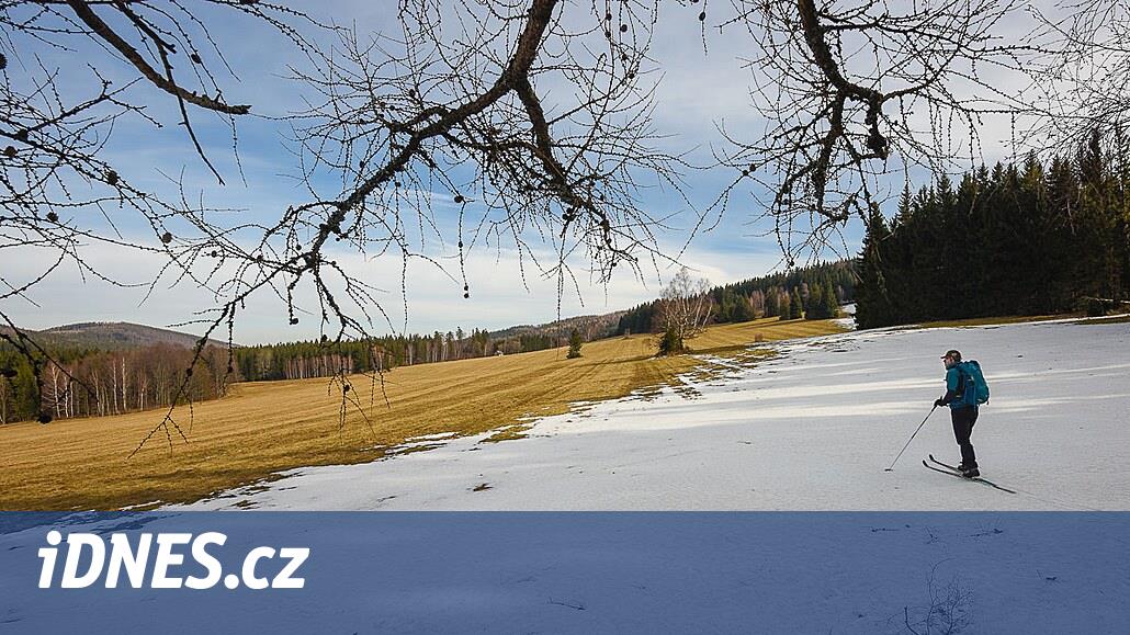 Zkusili jsme zimní přechod hřebene Rychlebských hor na backcountry lyžích -  iDNES.cz