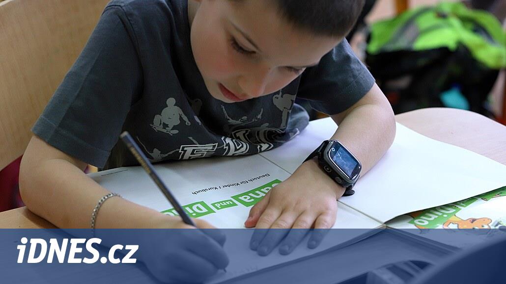 İki dilli eğitime ilgi artıyor, Cheb okulu ek derslikler açıyor