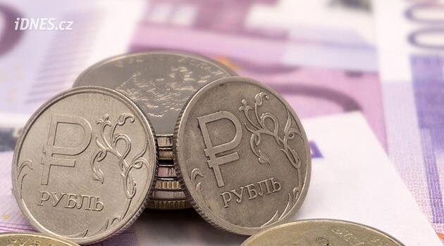Rusko hledá příjmy pro vedení války. Připravilo plán pro útlum šedé ekonomiky