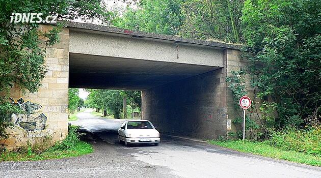 Bölge, D35'i D1'e bağlayacak I/73 yolunun hazırlıklarını hızlandırmak istiyor