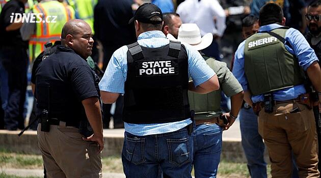 Student v Texasu postřelil učitelku, která skončila v nemocnici. Sám spáchal sebevraždu